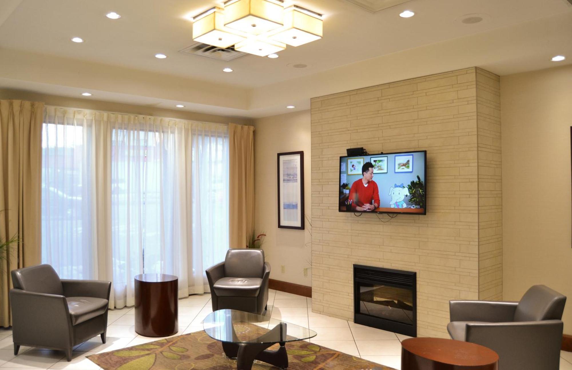 Amenida Residences, YYC Екстериор снимка